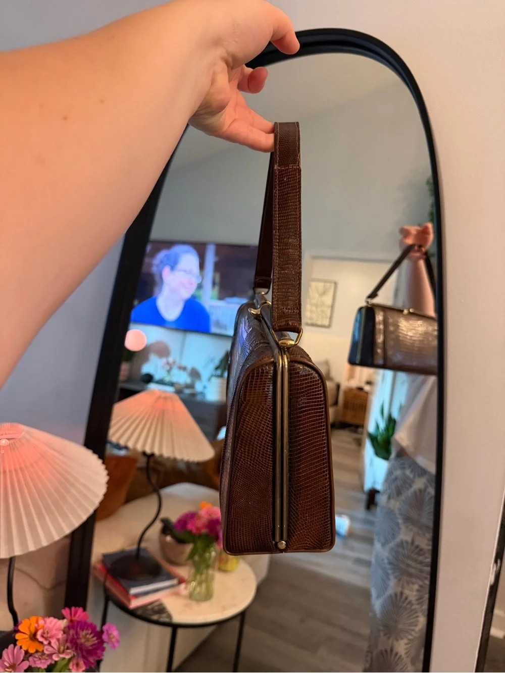 Vintage 1970s Chocolate Leather gold snap purse
